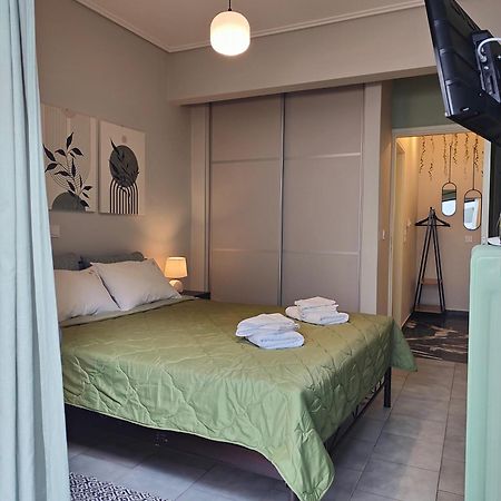 Olivia Apartment-Private Parking Chalkís エクステリア 写真