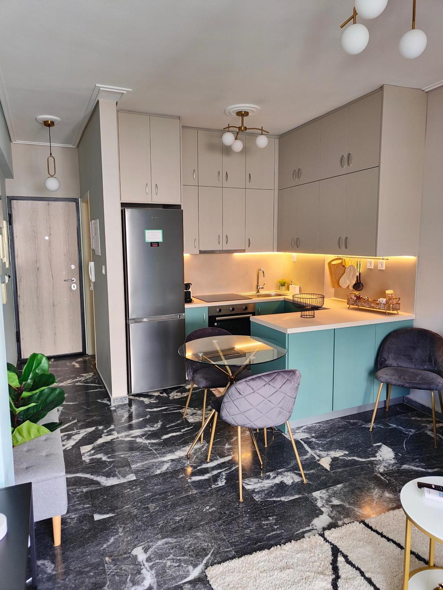 Olivia Apartment-Private Parking Chalkís エクステリア 写真